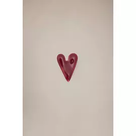 Брошь GUNGA "Сердце" малинового цвета (One Size)