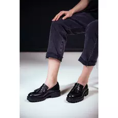 Лоферы Vagabond KENOVA с кисточками черного цвета (38)