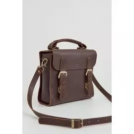 Портфель с пряжками