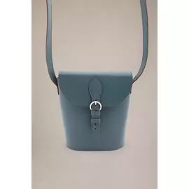 Сумка Черешня с центральной пряжкой и округленным дном голубо-дымчатая (One Size)