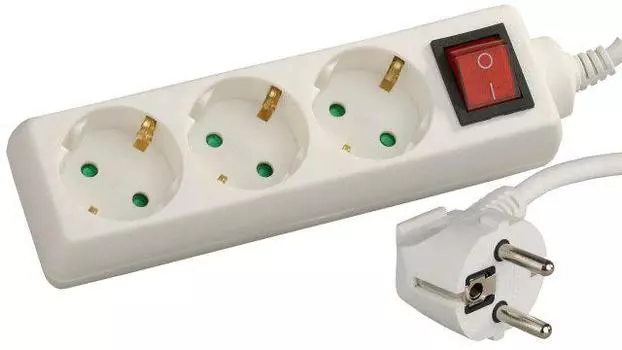 Удлинитель СВЕТОЗАР Sv-55035-5 ПВС 3х1