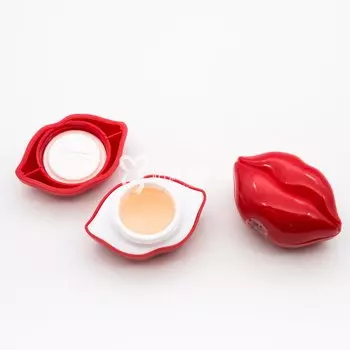 Эссенция-бальзам для питания и увлажнения губ TONY MOLY KISS KISS LIP ESSENCE BALM 9ml