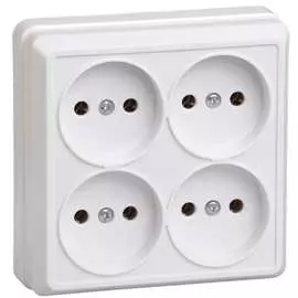 Четырехместная розетка IEK