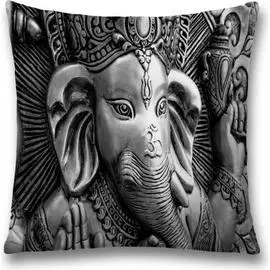 Декоративная наволочка JOYARTY