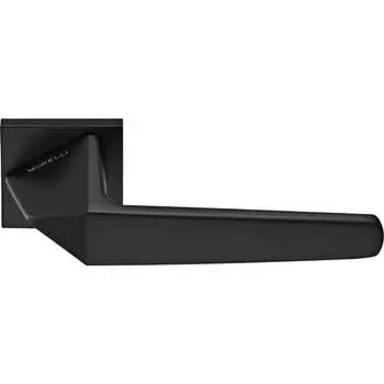 Дверная ручка MORELLI MH-55-S6 BL, "Souk" на квадратной розетке 6 мм, цвет - черный 9014425