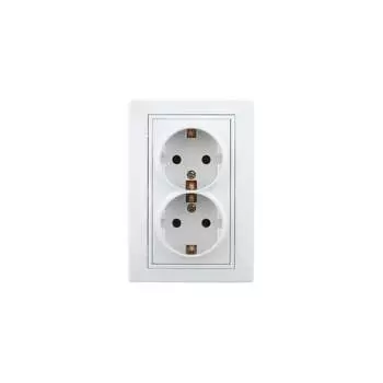 Двойная розетка Intro