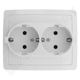 Двойная розетка Simon 1590456-030