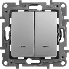 Двухклавишный выключатель Legrand Etika 672404