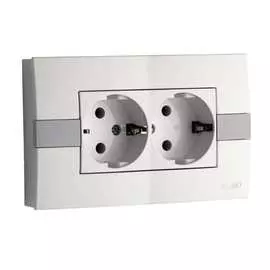 Двухместная розетка MONO ELECTRIC