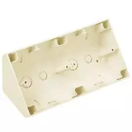 Двухместная угловая коробка для установки выключателей и розеток BYLECTRICA СТИЛЬ КУ-442 бежевый