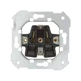 Двухполюсная розетка Simon 75464-39