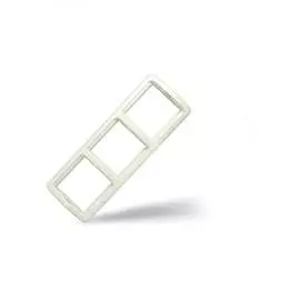 Горизонтальная трехместная рамка UNIVersal Валери Б-ВР003Г