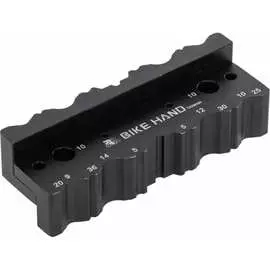 Губки для осей в тиски STG