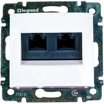 Компьютерная розетка Legrand Valena 774231