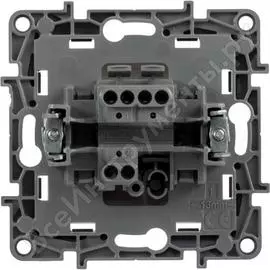 Одноклавишный механизм выключателя Legrand Etika 672201