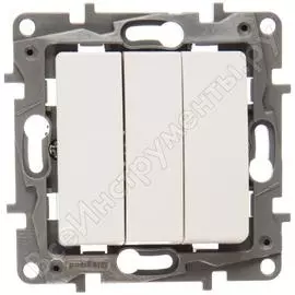 Трехклавишный выключатель Legrand