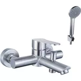 Монолитный смеситель для ванны DIADONNA