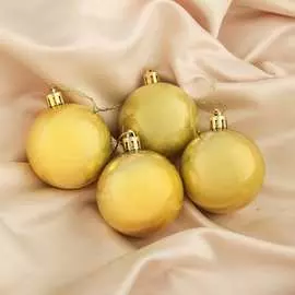 Набор пластиковых шаров Зимнее волшебство