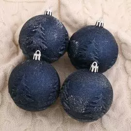 Набор пластиковых шаров Зимнее волшебство