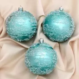 Набор пластиковых шаров Зимнее волшебство