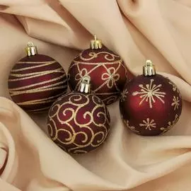 Набор пластиковых шаров Зимнее волшебство