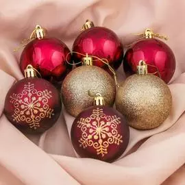 Набор пластиковых шаров Зимнее волшебство