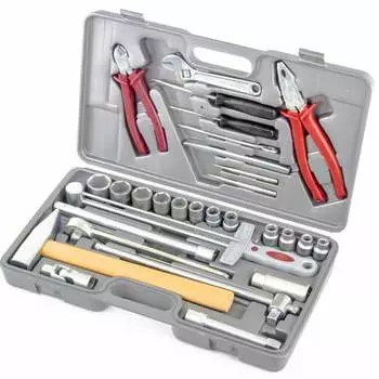 Набор слесарно-шоферского инструмента Россия