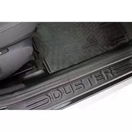 Накладки на ковролин порогов Renault Duster 2015- I рестайлинг Русская Артель