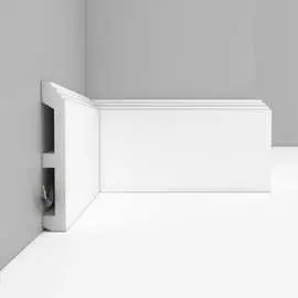 Напольный плинтус Decomaster A026