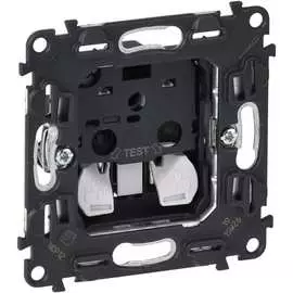 Одноместный механизм розетки Legrand Valena Inmatic 753016