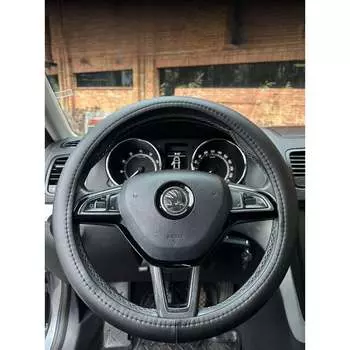 Оплетка на рулевое колесо AVTOLIDER1 Liec-0102