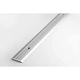 Прямой алюминиевый порог Лука 00000001346