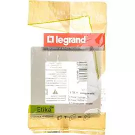 Рамка Legrand Etika 672511