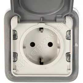 Одноместная розетка Legrand Plexo 069733 125014