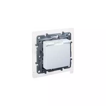 Розетка Legrand Etika 672226