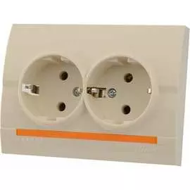 Розетка Lezard х2 с заземлением ПБТ крем 702-0303-127