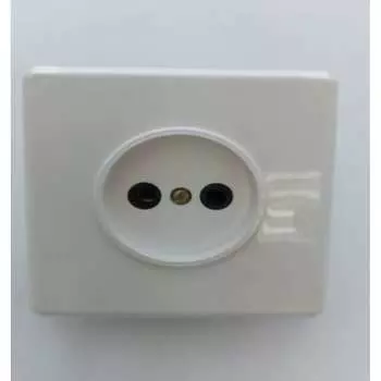 Розетка ООО Ливны-Электро РС 10-008 РС 1824