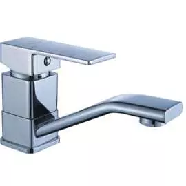 Смеситель для кухни DIADONNA