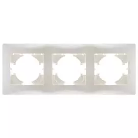 Трехместная рамка GUSI Electric