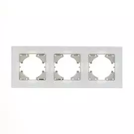 Трехместная рамка GUSI Electric