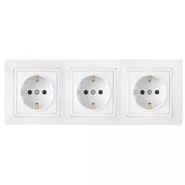 Трехместная розетка BYLECTRICA УЮТ РС16-757