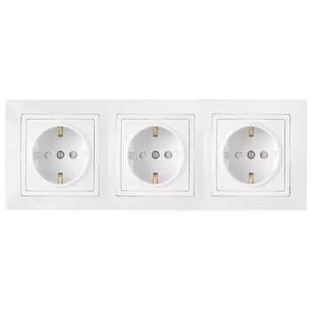 Трехместная розетка BYLECTRICA УЮТ РС16-758