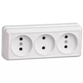 Трехместная розетка IEK РС23-2-ОБ ОКТАВА ERO30-K01-10-DC