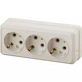 Трехместная розетка Intro Quadro Б0053821