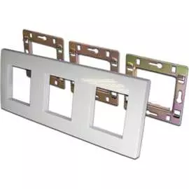 Трехпостовая рамка LANMASTER LAN-FRS45x45/3-WH