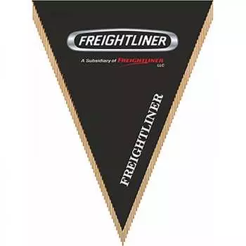 Треугольный автомобильный вымпел SKYWAY FREIGHTLINER S05101024