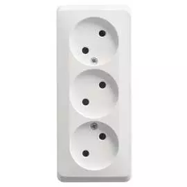 Тройная розетка Systeme Electric ЭТЮД PA16-009B