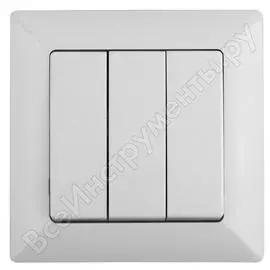 Тройной выключатель Intro