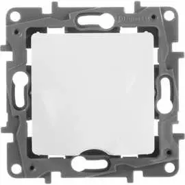 Вывод кабеля Legrand Etika 672229