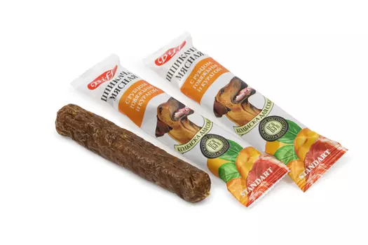 Лакомство для собак Titbit Шпикачка с рубцом говяжьим и курагой 1 шт 0,05 кг